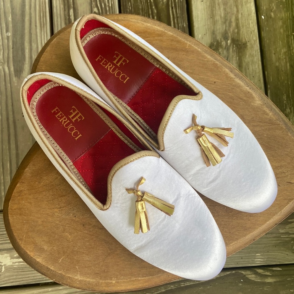 Handmade FERUCCI Men's White Satin Loafers with Gold Tassels Size 8